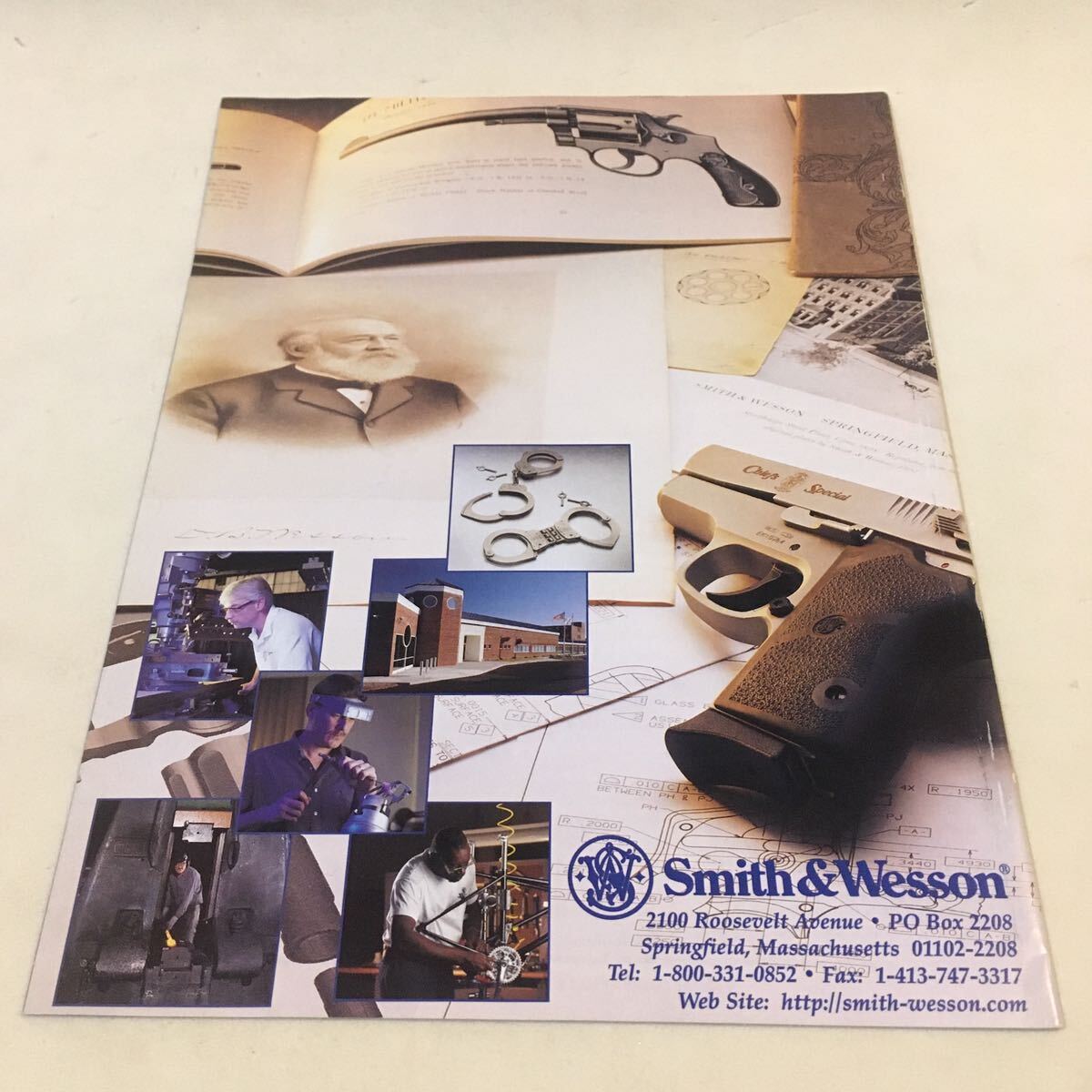 実銃カタログ Smith&Wesson 1999 英語 カラー 31P 約20×26.5cm (B-1480)_画像2