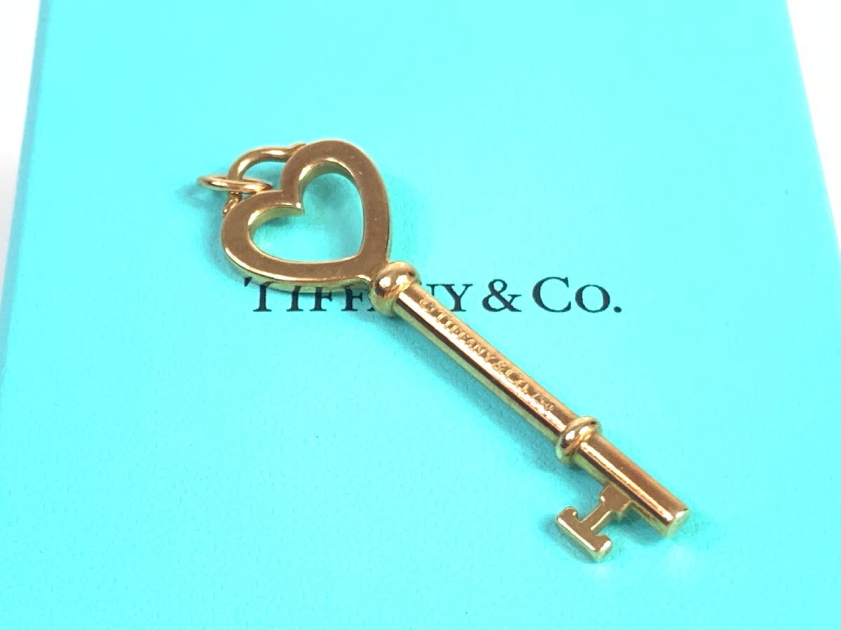 新しいスタイル 希少 ティファニー TIFFANY ビッグ ハートキー ネックレストップのみ 750YG/イエローゴールド 9.6g 縦:約5㎝ YAS-5889 イエローゴールド
