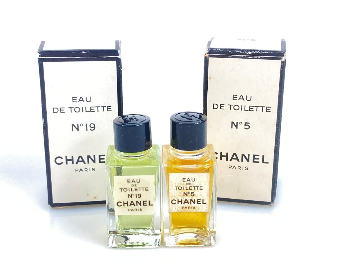 満量 シャネル CHANEL No.19/No.5 オードトワレ ボトル ミニ香水 4.5ml×2本 YMK-633の画像1