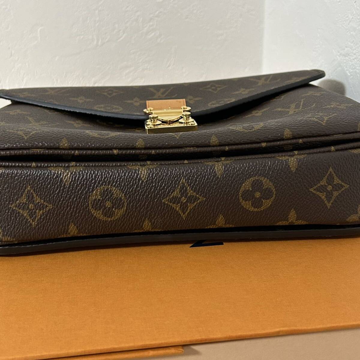 ●美品●ポシェット メティスMM ルイヴィトン M44875 VUITTON ショルダー モノグラム 