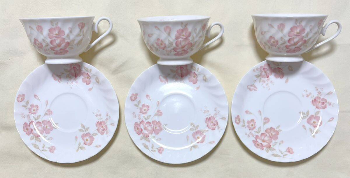 陶磁器 yamatake CHINA ピンク花柄 カップ&ソーサー3客セット 陶磁器 yamatake CHINA ピンク花柄 カップ&ソーサー3客セット