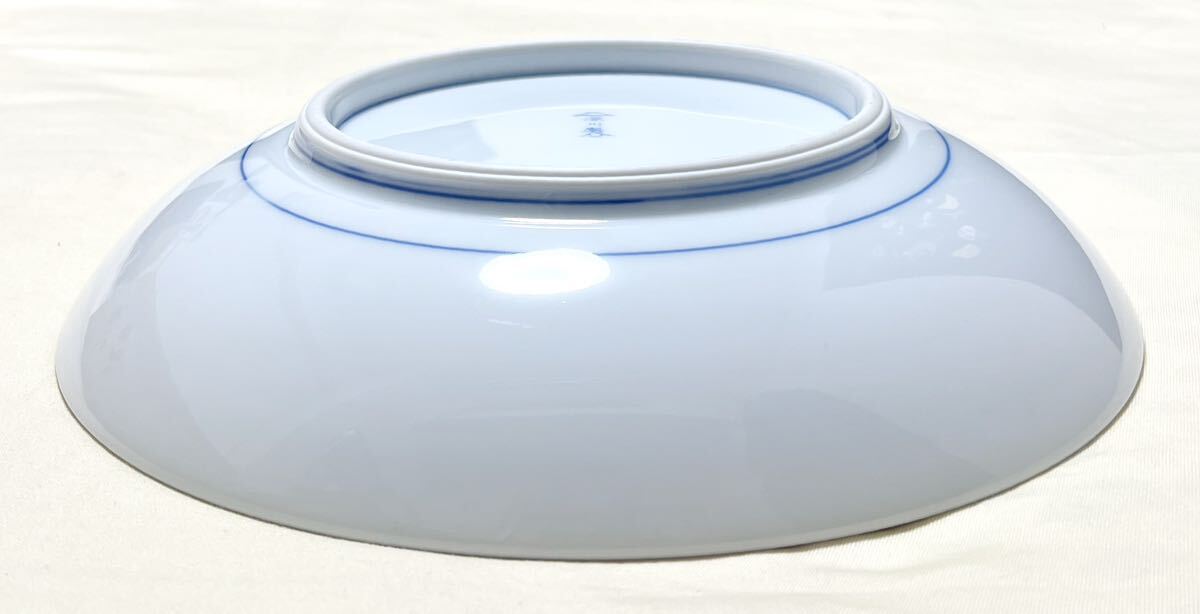 新品 美術有田焼 宮内庁御用達 深川製磁 牡丹金ミル 27cm平鉢 新品 美術有田焼 宮内庁御用達 深川製磁 牡丹金ミル 27cm平鉢