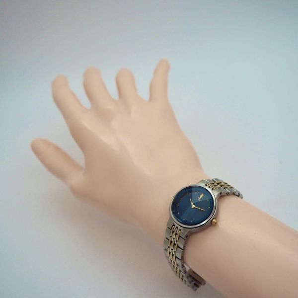 249【美品】イヴサンローラン時計　レディース腕時計　Y字カットガラス　ネイビー
