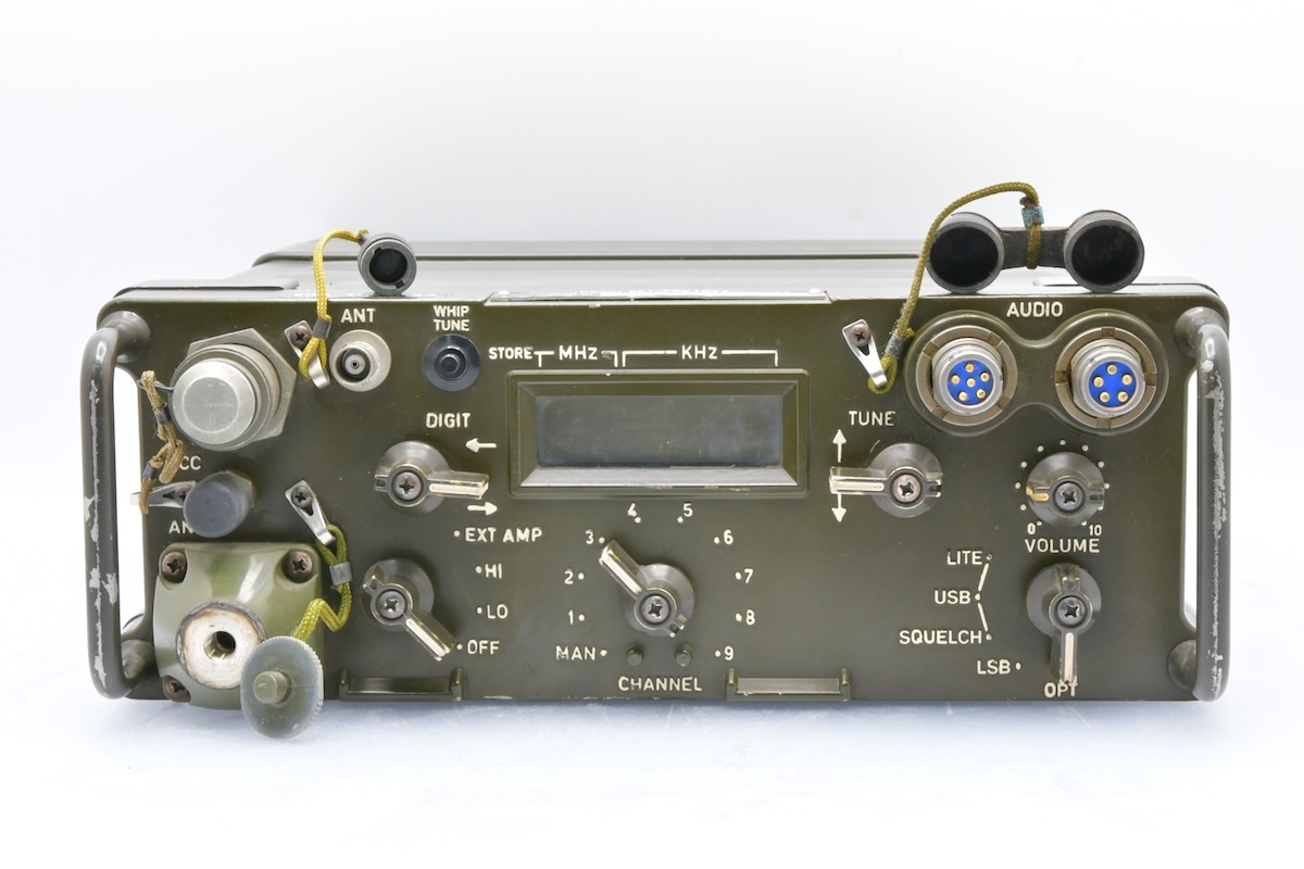 動作未確認 RADIO SET PRC-1099 軍用無線機 ジャンク ■23695の画像1