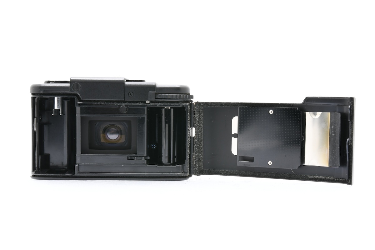 OLYMPUS XA / F.ZUIKO 35mm F2.8 + A11 オリンパス フィルムカメラ MFコンパクト ジャンク品の画像3