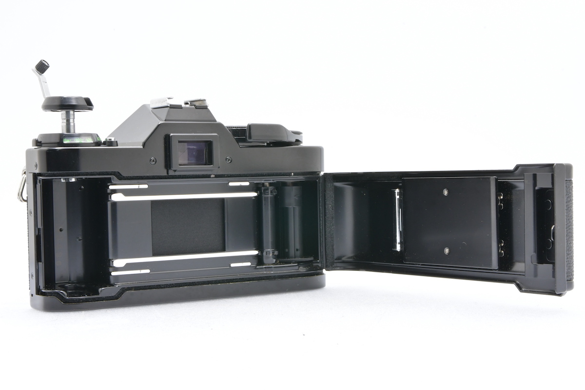 Canon AE-1 PROGRAM + NEW FD 50mm F1.4 キヤノン MF一眼レフ フィルムカメラ 標準 レンズ_画像3