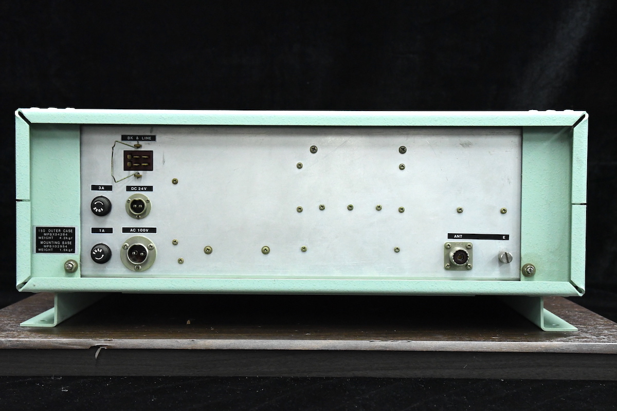 【同梱不可】動作未確認 JRC NRD-61A RECEIVER 受信機 後期モデル ケース付 日本無線 アマチュア無線 ■24201の画像2