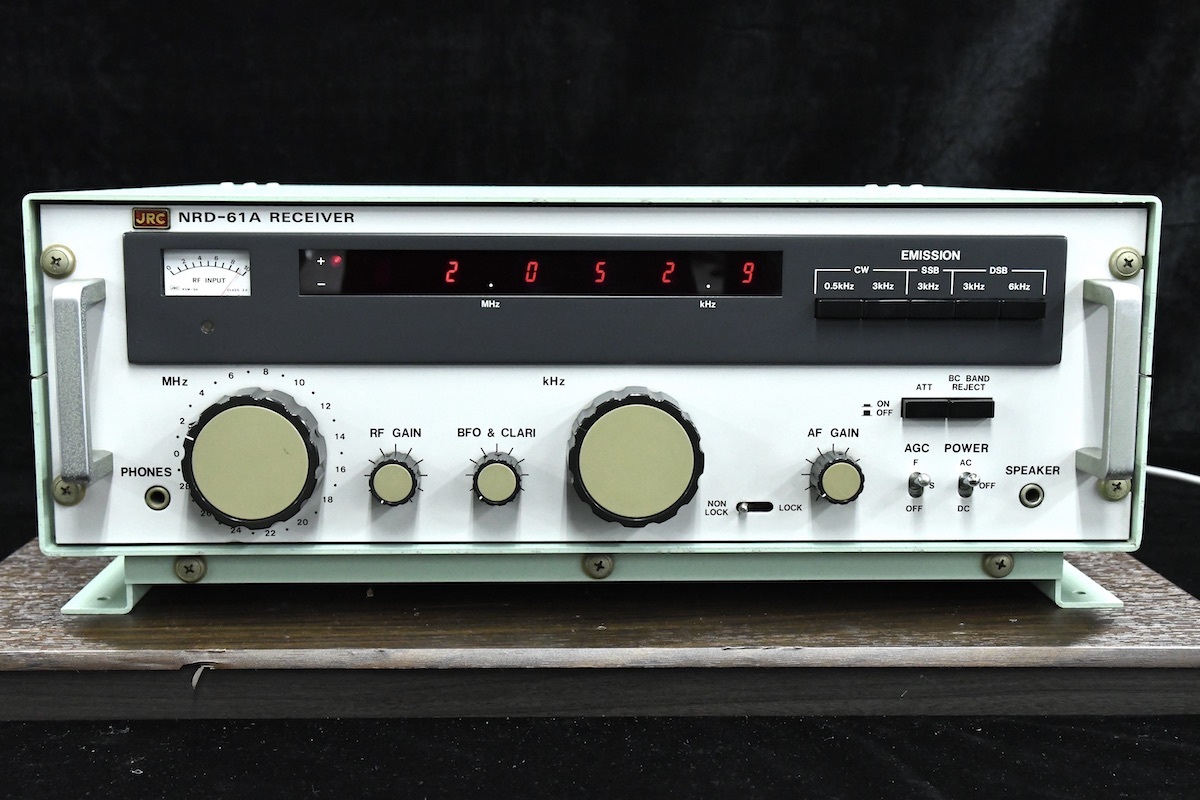【同梱不可】動作未確認 JRC NRD-61A RECEIVER 受信機 後期モデル ケース付 日本無線 アマチュア無線 ■24201の画像1