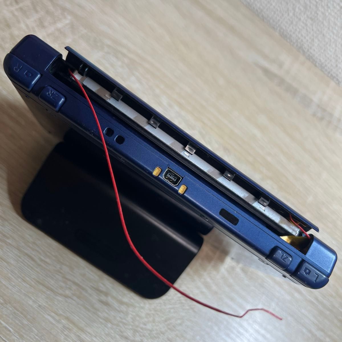 New 3DS LL 本体 RED-001 ジャンク品 破損 ブルー 部品取り