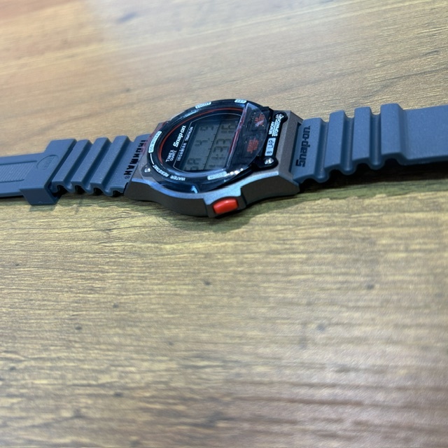 1000本限定！　Snap-on　TIMEX　アイアンマン　8ラップ　腕時計　ウォッチ　ポーチ付き　保証書　スナップオン　タイメックス　新品_画像6