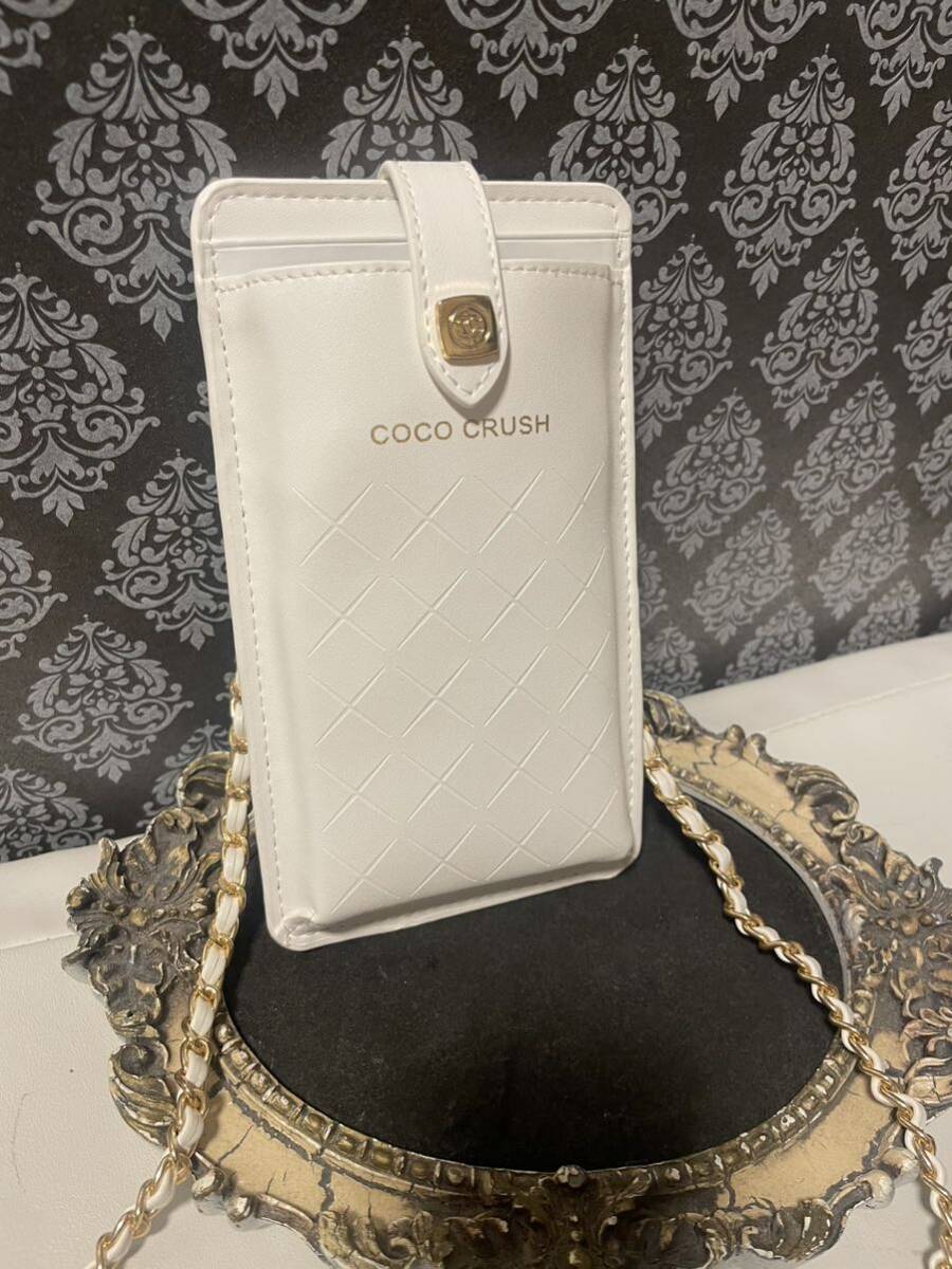 CHANEL　シャネル　スマホケース スマホ　ショルダーバッグ チェーンバッグ　ノベルティ 新品 未使用 バッグ 白 ホワイト携帯ケース_画像2