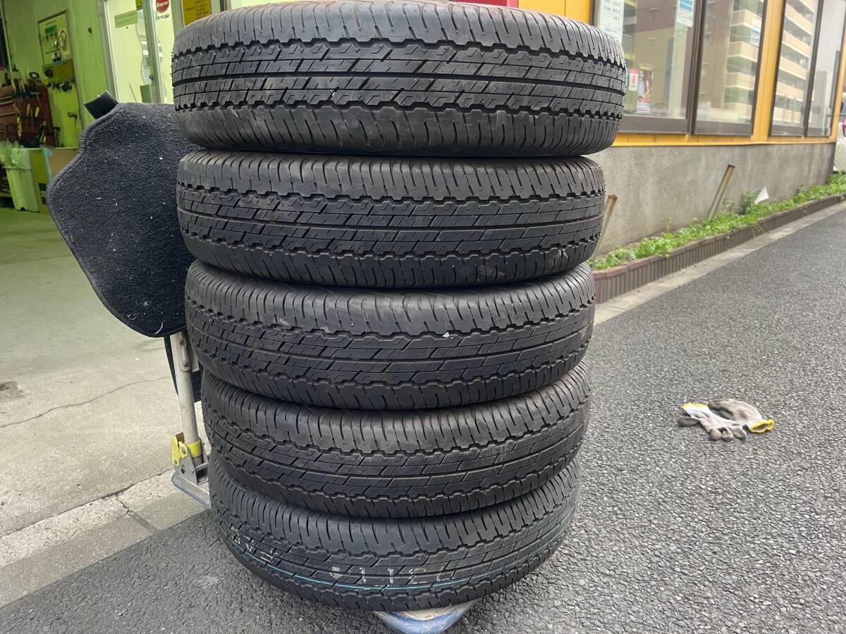 ☆ジムニー シエラ 195/80R15 バリ山 2022年製 DUNLOP AT20 ダンロップ GRANDTREK 5本セット 手渡し可！ 格安売切り☆の画像1