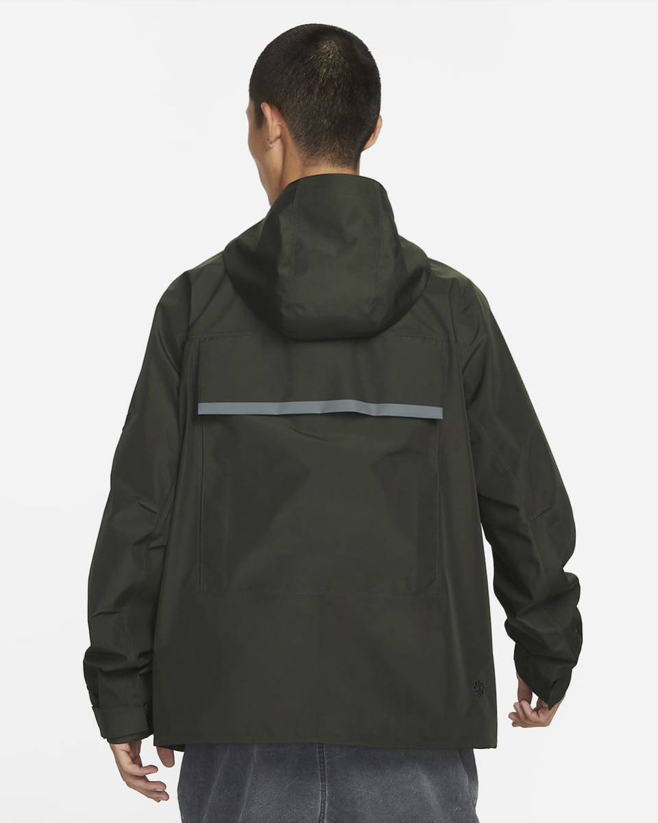 最終価格 美品 NIKE NSW GORE HOODIE JACKET M GREEN khaki 最終価格 美品 NIKE NSW GORE HOODIE JACKET M GREEN khaki