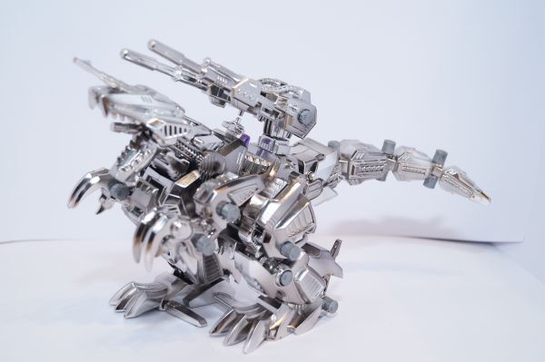 Yahoo!オークション - プラモデル 1/72 メッキ ジェノザウラー Yahoo!オークション - プラモデル 1/72 メッキ ジェノザウラー