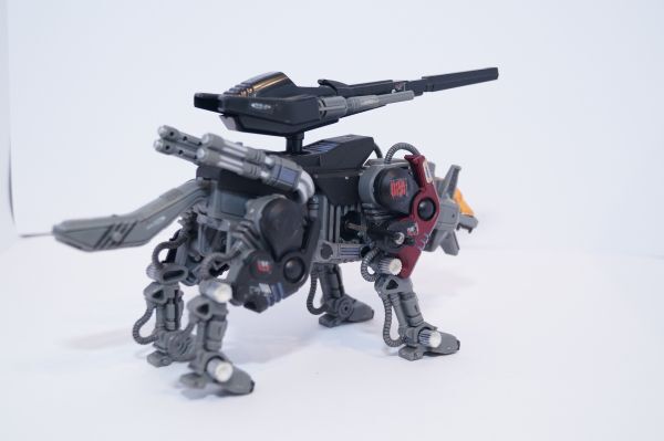 プラモデル 1/72 コマンドウルフ(オオカミ型) アーバイン仕様 「ZOIDS ゾイド」完成品 TOMMYの画像3