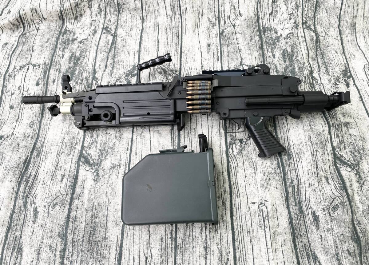 スター(Star)製 M249 PARA  5.56ｍｍカート付 現状品 一部未確認の画像1