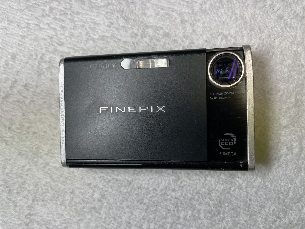 FUJIFILM FINEPIX Z1 ブラック_画像2