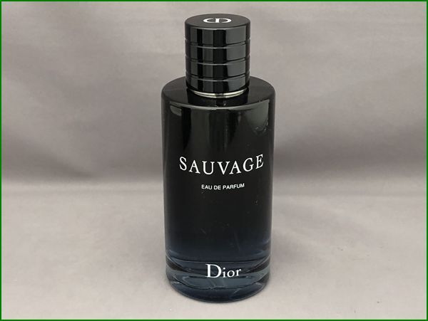 【残約7割ほど】Dior ディオール SAUVAGE ソバージュ EDP 200ml の画像1