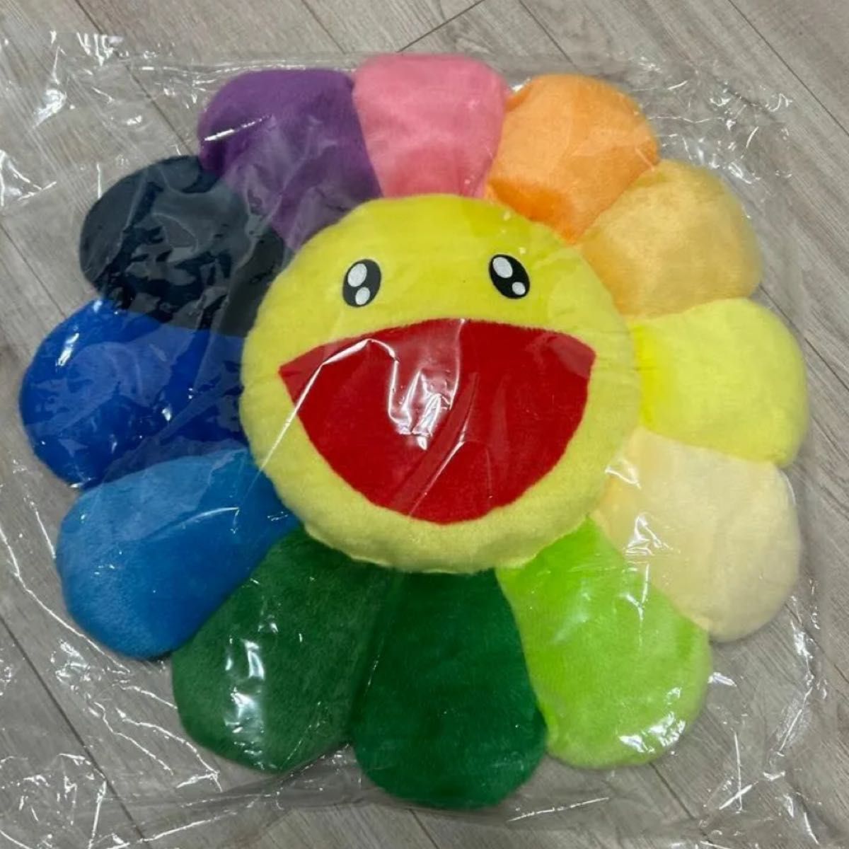 村上隆 フラワークッション 60cm 花 クッション 正規品 村上隆 フラワークッション 60cm 花 クッション 正規品