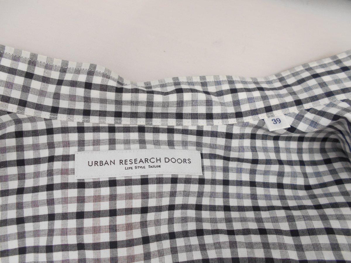 【URBAN RESERCH】アーバンリサーチ　メンズ　バンドカラー　ロングスリーブシャツ 黒×白　ギンガムチェック　Mサイズ　SY02-XT7_画像4
