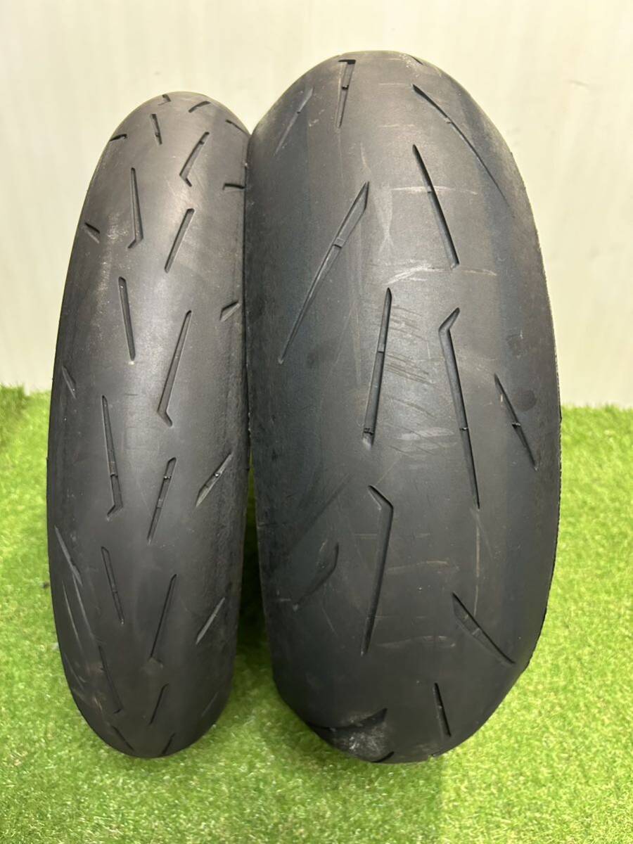 PIRELLI DIABLO ROSSO4 CORSA ピレリ ディアブロ ロッソ4 コルサ 前120/70 ZR17 年 2022 後180/55 ZR17 年2022（パンク修理済）の画像1