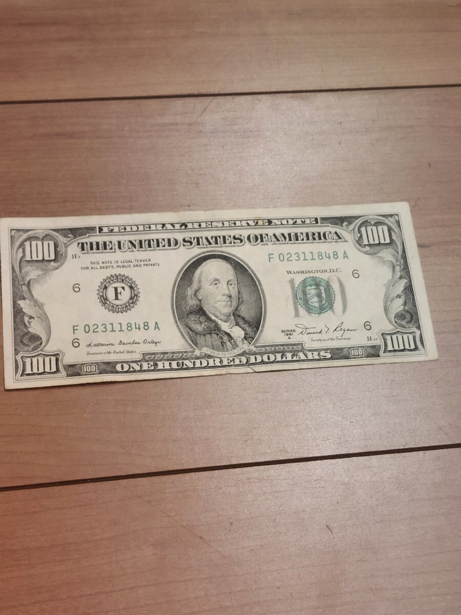 アメリカドル紙幣 旧100ドル札 1枚 の画像1