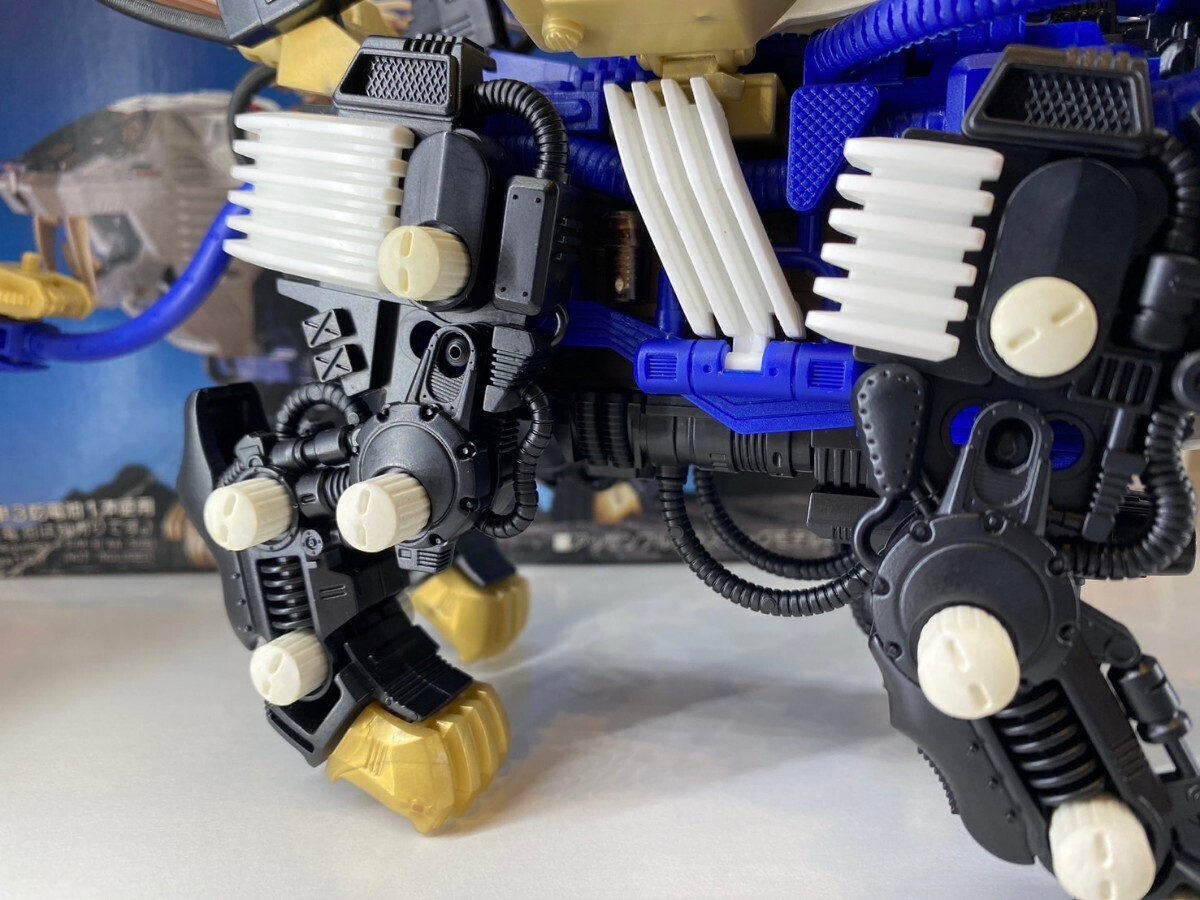 Yahoo!オークション - メカ生体ゾイド シールドライガー・マーク Yahoo!オークション - メカ生体ゾイド シールドライガー・マーク
