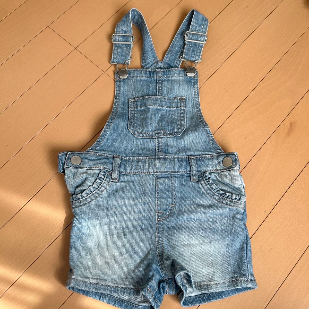 ギャップ　baby GAP デニムサロペット100センチ　子供服