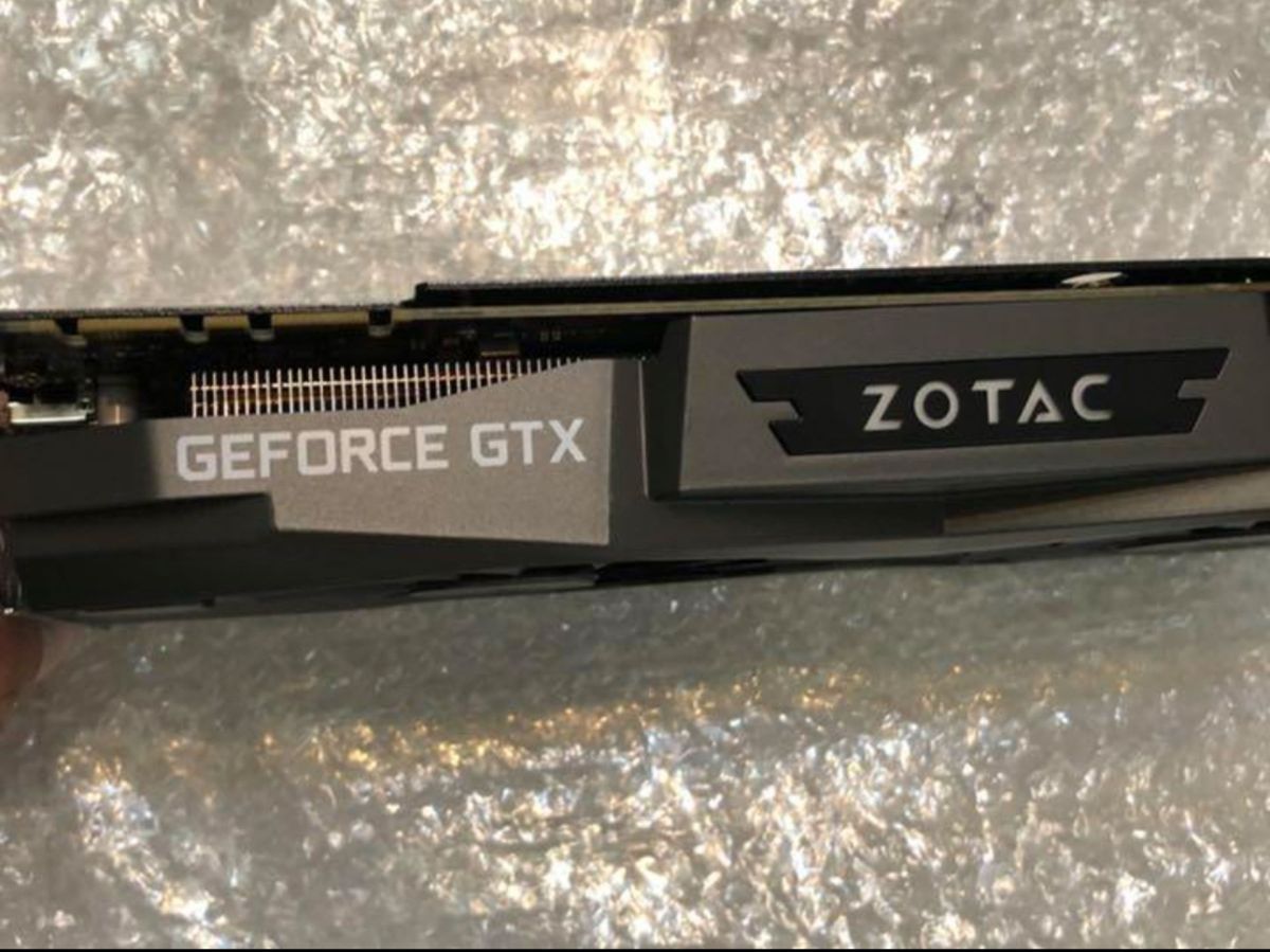 完動品　ZOTAC GeForce GTX 1080 Ti  AMP Edition