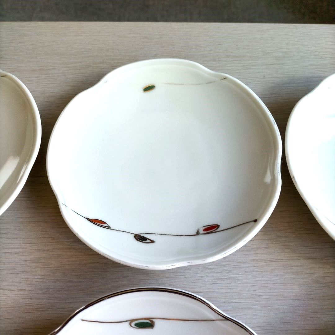 有田焼・昭和レトロ・花びら型の小皿６枚セット 染付 絵皿 染付取り皿