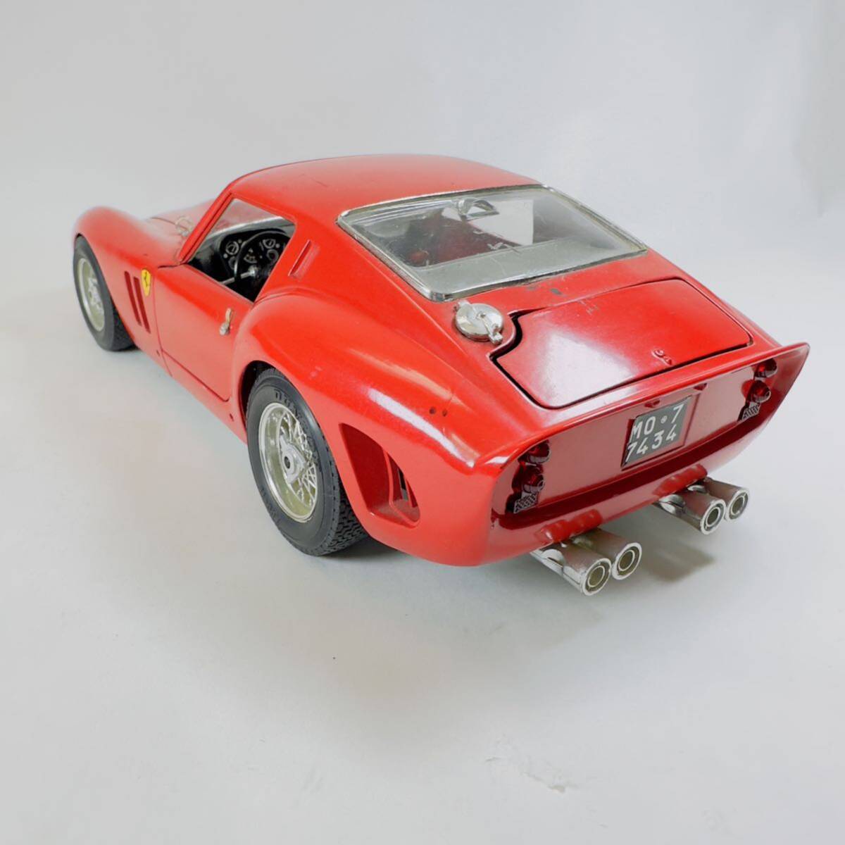 1/18 Ferrari GTO \'1962 Italy made minicar 