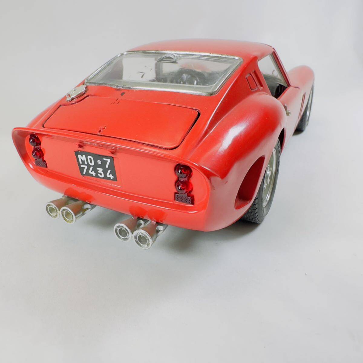 1/18 Ferrari GTO \'1962 Italy made minicar 