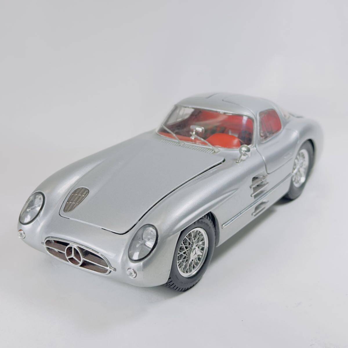 1/18 メルセデスベンツ 300SLR マイスト ミニカー の画像1