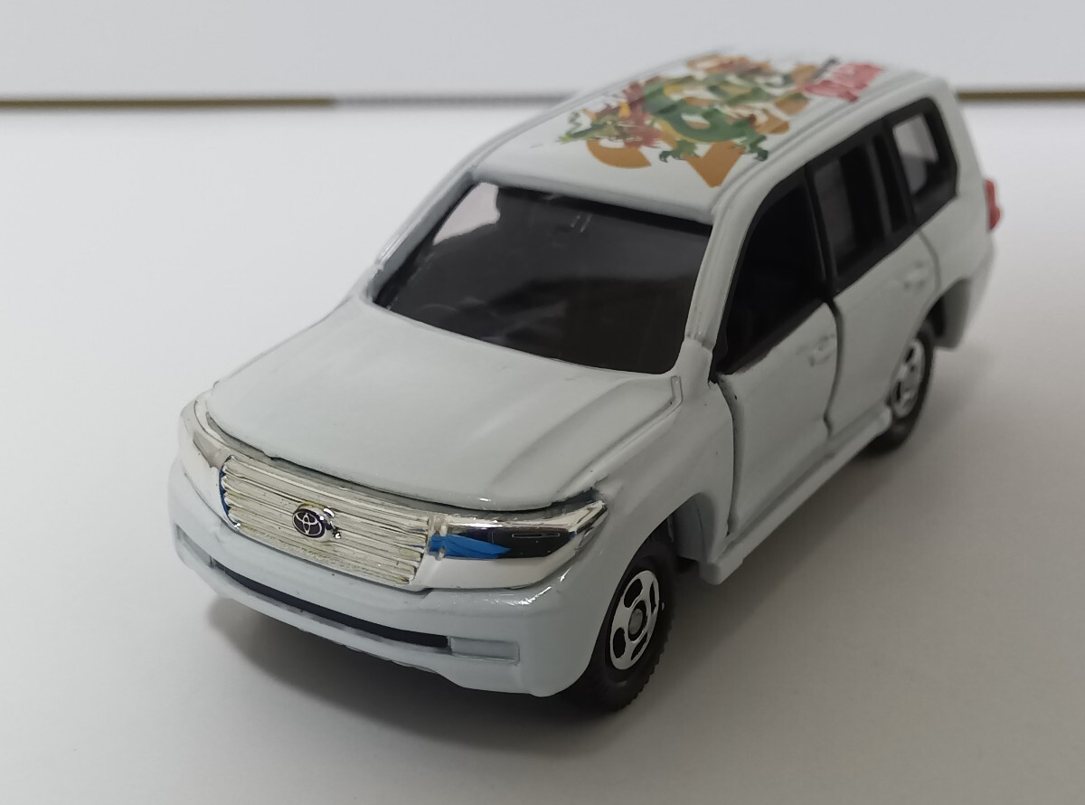 トミカ ランドクルーザー【 二次加工品 】 ① (全2種) YEAR OF THE DRAGON Version (イヤー オブ ザ ドラゴン ) 緑龍　LAND CRUISER　_画像1