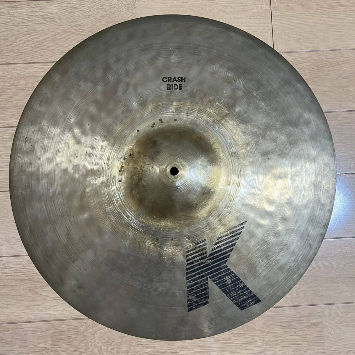 希少？ EAK？ K Zildjian CRASH RIDE 20インチ 2128g 割れ補修あり 裏K クラッシュ ライド ジルジャン スタンプずれの画像1