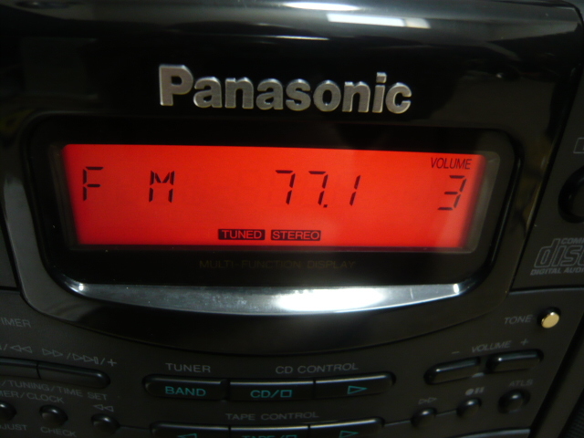 ゆうパック着払い 現状品 カセットのみＮＧ Panasonic パナソニック CDラジカセ RX-DS303 ジャンク扱いの画像4