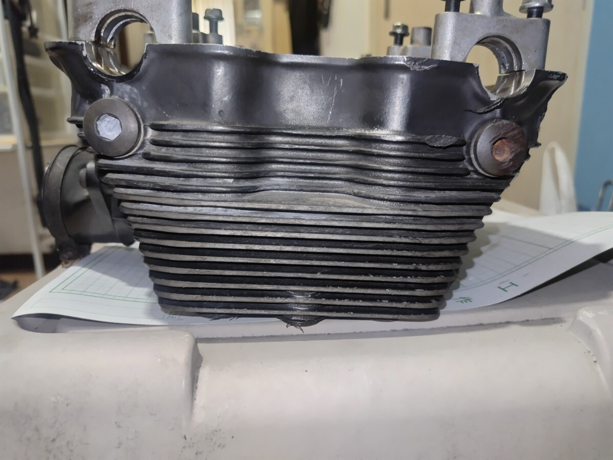 GSF1200 cylinder head & head cover 