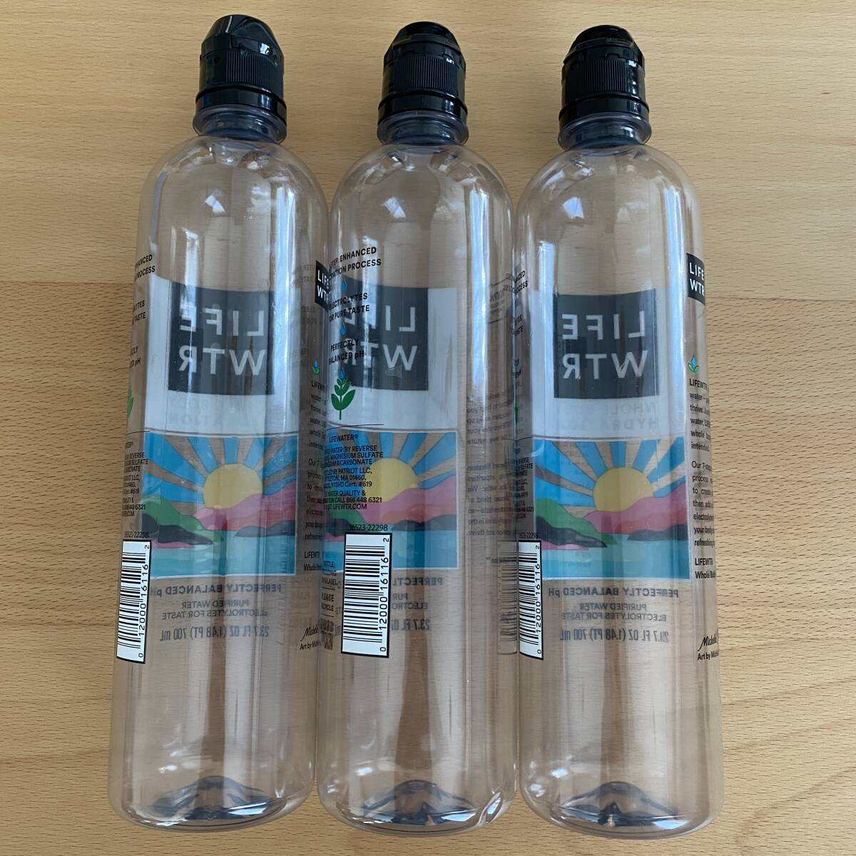 日本未発売 未使用 Life wtr ライフウォーター 700mL 3本セット 空ボトル の画像2