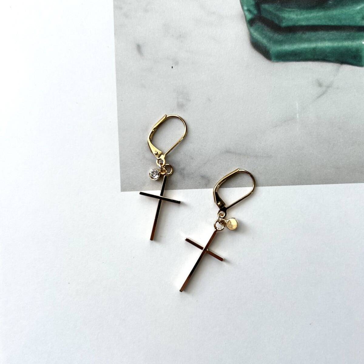  new goods Spick and Span Spick & Span Gold Cross earrings 10 character . earrings spick&span earrings accessory Iena 