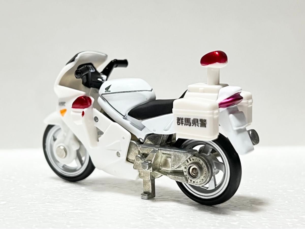 【トミカ】ホンダ・VFR 白バイ　群馬県警　警察車両　パトカー　HONDA バイク