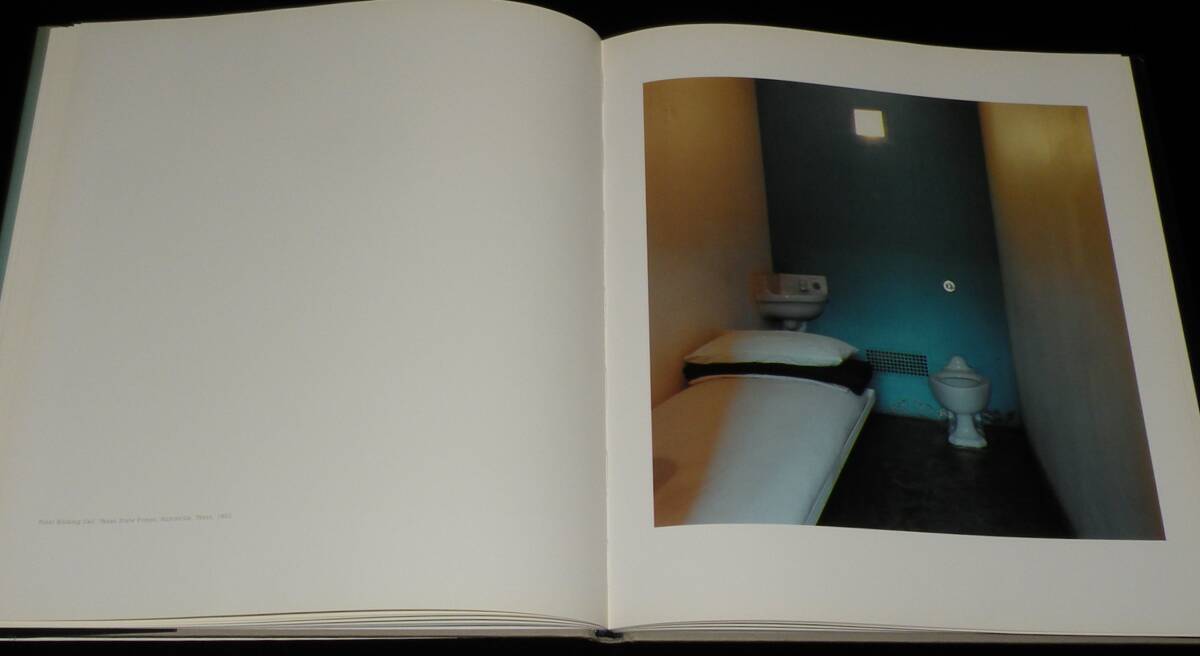 【洋書】The Omega Suites　死刑室、死刑囚監房の写真集/ガス室/注射室/電気椅子_画像7