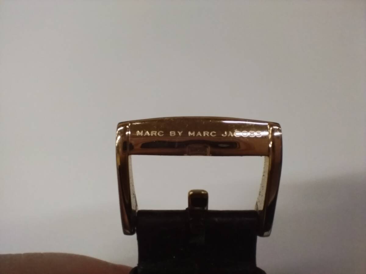 M106 棚34 現状品 MARC BY MARC JACOBS マークバイマークジェイコブス MBM1269 111603 アナログ 腕時計 4/25の画像4