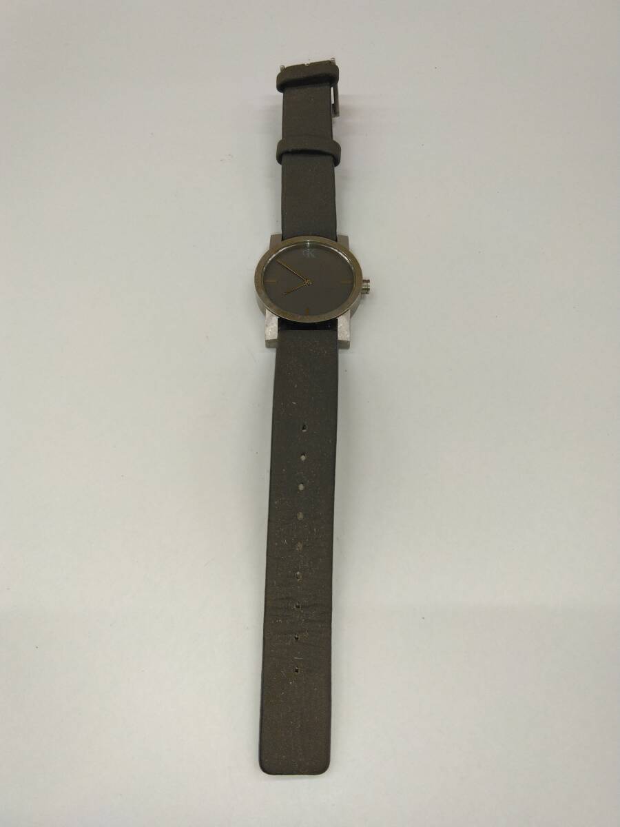 M109 棚34 現状品 CK Calvin Klein K7121 カルバンクライン スイス製 アナログ 腕時計 4/25の画像3