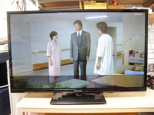 即決 Panasonic 32型液晶テレビ TH-32D300装着 チューナー基板 + B-CASカードスロット 2016年製 中古経年品 現状渡しの画像3