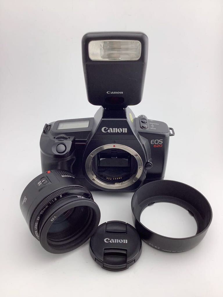 Canon EOS 620 フィルムカメラ カメラレンズ レンズフード レンズフィルター ストロボ セット 昭和 レトロ 通電確認済み [8297-y241]の画像1