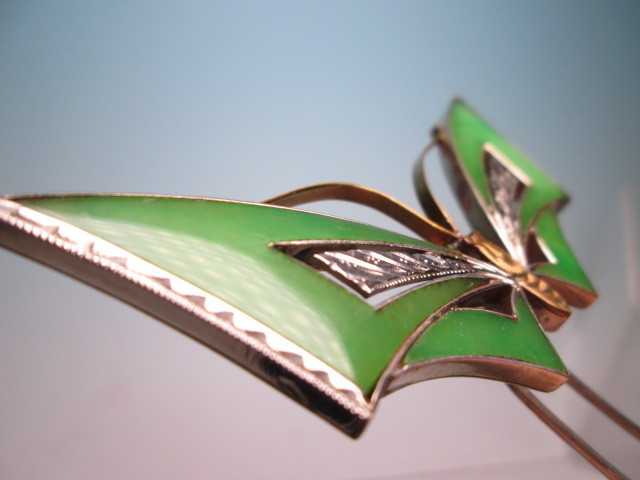 [. month ] antique * pine slope shop engraving skill green. butterfly. ornamental hairpin also case attaching 