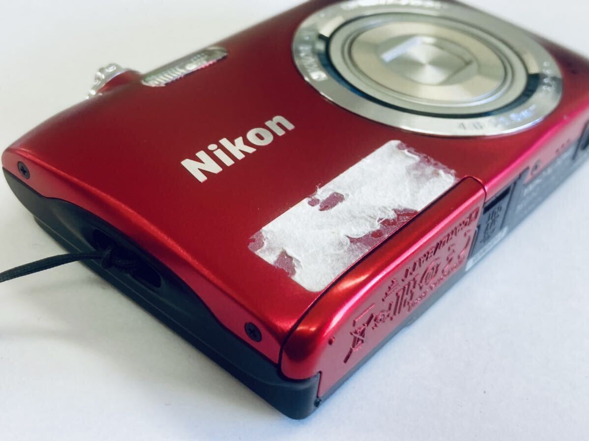 B バッテリー付き Nikon ニコン COOLPIX クールピクス S2900 コンパクトデジタルカメラ デジカメ レッド 動作未確認 ジャンク_画像3