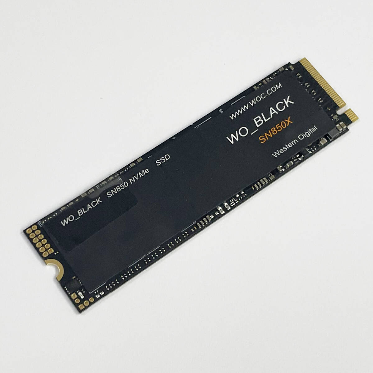 M.2 SSD NVMe 4TB Type2280 PCIe3.0×4 ヒートシンク付の画像1