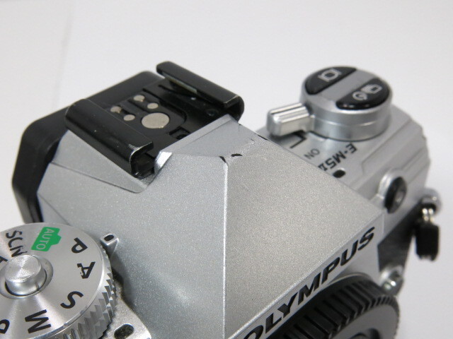 【 中古品 2,570ショットのみ 】OLYMPUS E-M5 MarkIII（3型）ボディー ミラーレスカメラ オリンパス [管OL2682]_画像9