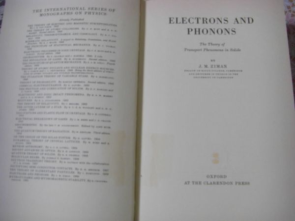  физика иностранная книга Electrons and phonons :the theory of transport phenomena in solids. J. M. Ziman электронный .fo non :. body средний. перевозка явление. теория A1